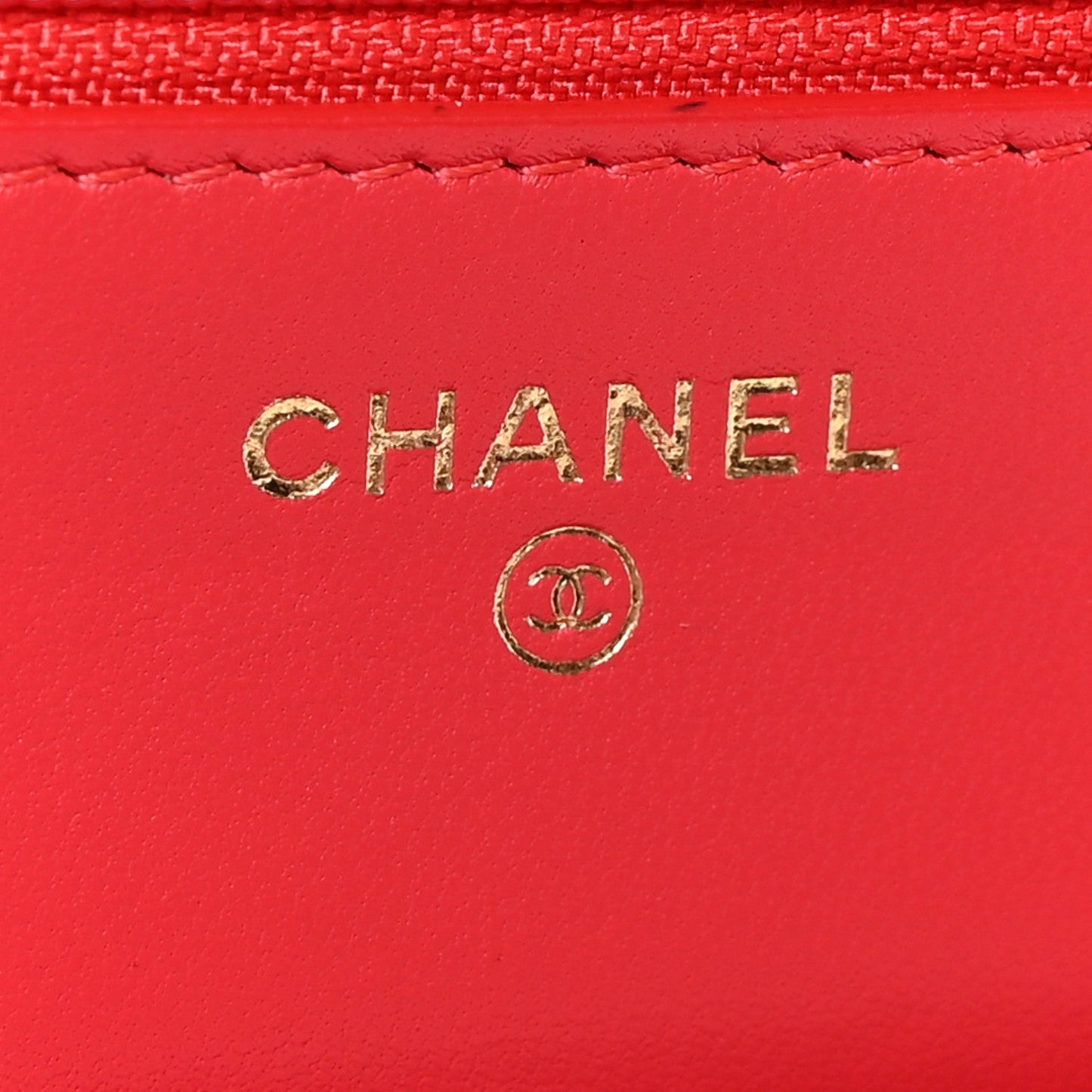 Lambskin Quilted CC Pearl Crush Wallet on Chain WOC Red